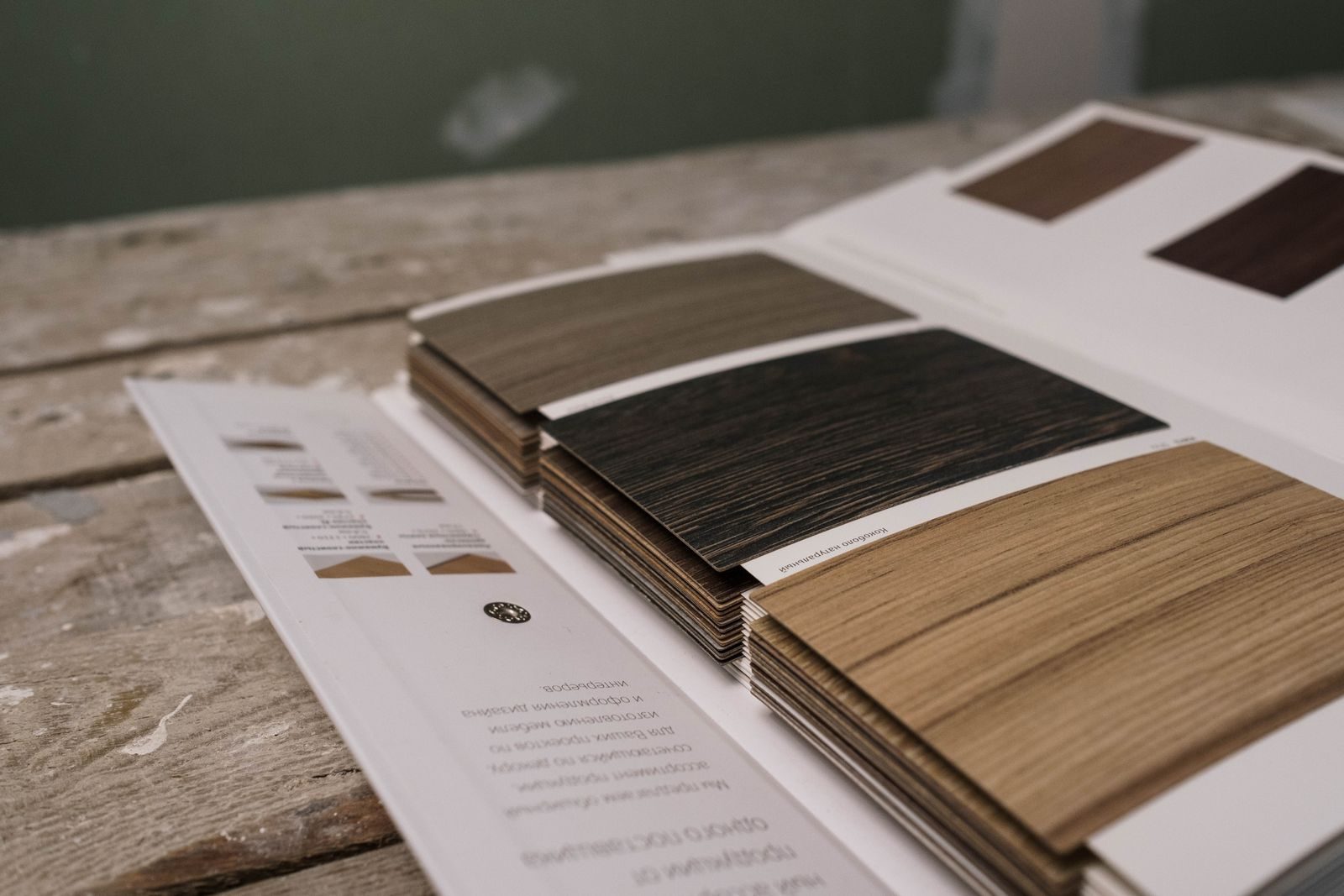 Surface finish comparison specimens used to judge roughness by eye and touch.